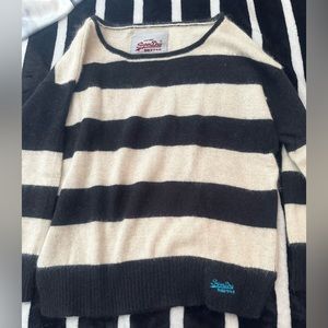Superdry sweater  yarn super soft